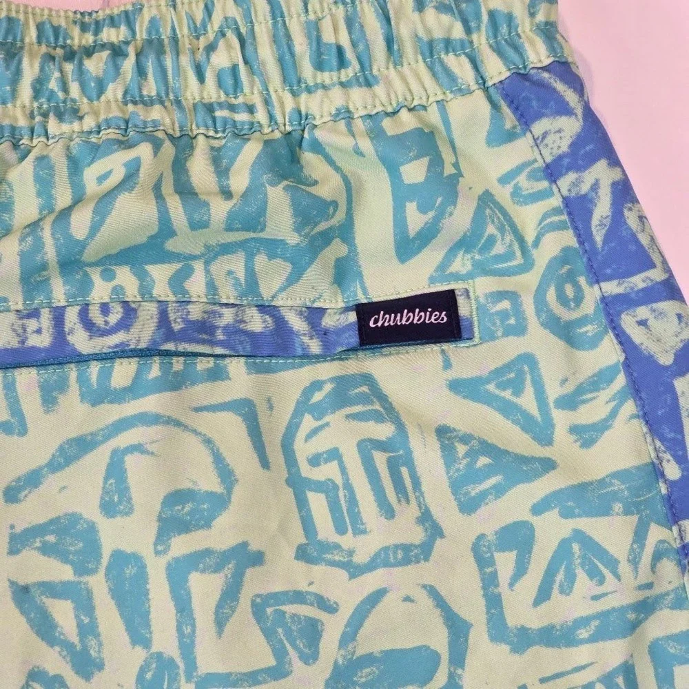 Chubbies Men's XL Swim Trunks Lime Green Blue Tiki Geometric 5.5